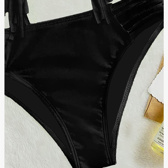 Milumia Women's Two Piece Bikini Swimsuit Fringe Trim Tie Back Bathing Suit - Picture 4 of 5